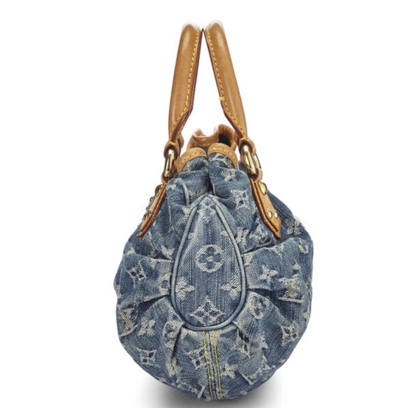 Louis Vuitton - Picture 5 of 6